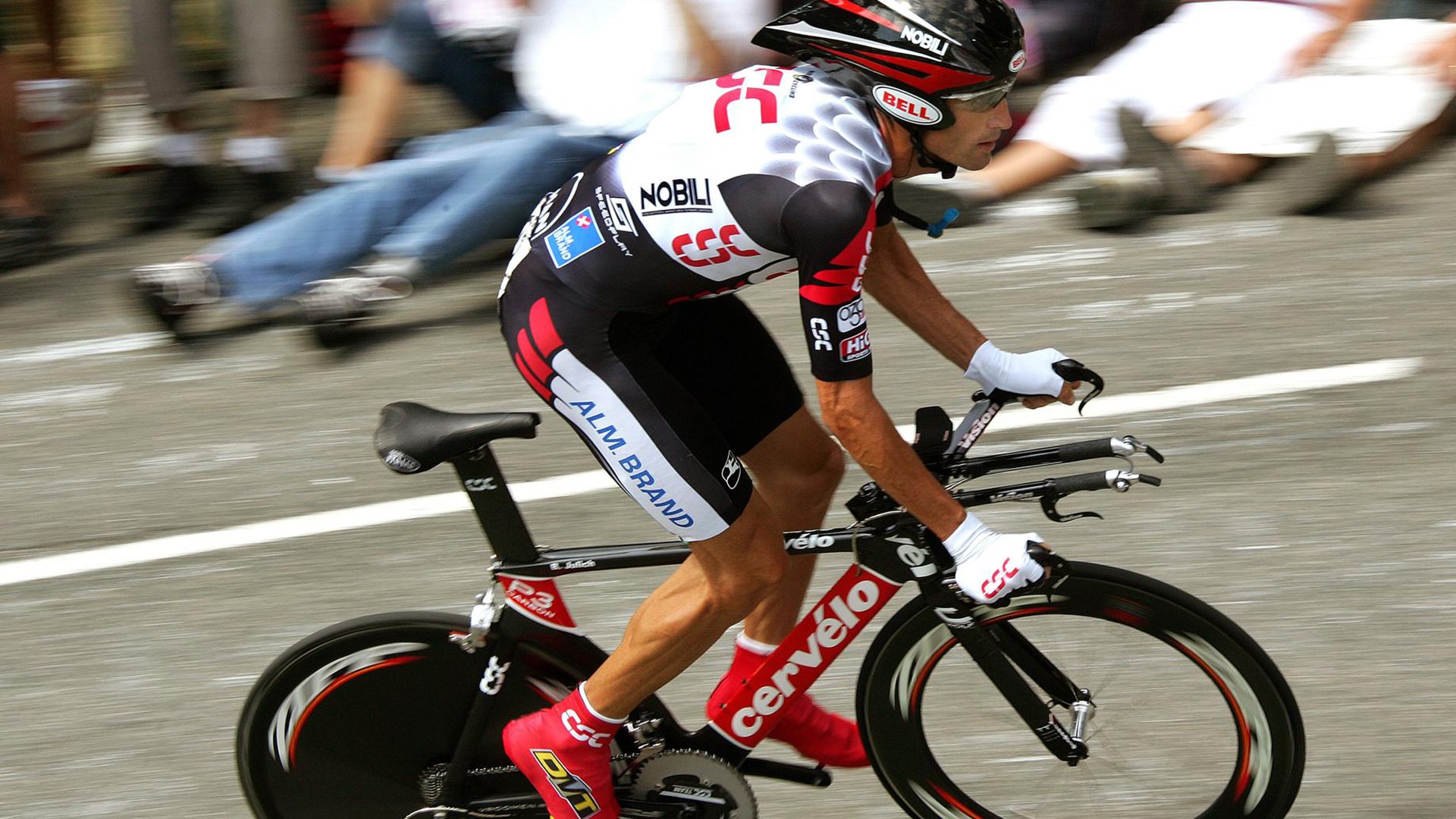 东契奇狂砍29+11+10助攻领衔湖人三连胜,里夫斯26+11火力全开,nba东契奇集锦